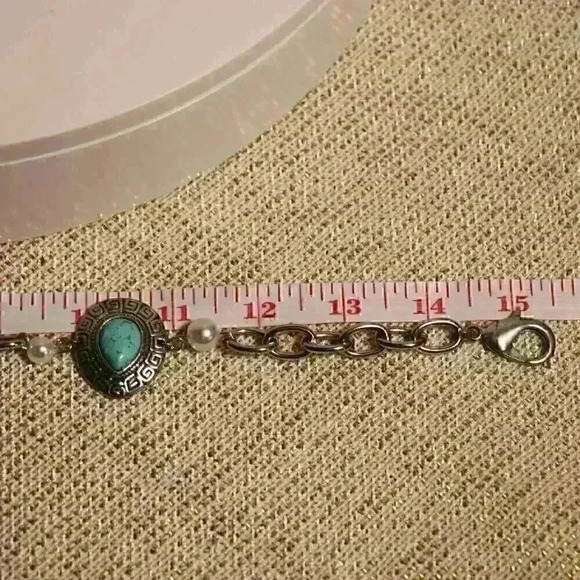 Handmade Repurposed Single Strand Turquoise,Pearl, and Silver Toned - Picture 8 of 8